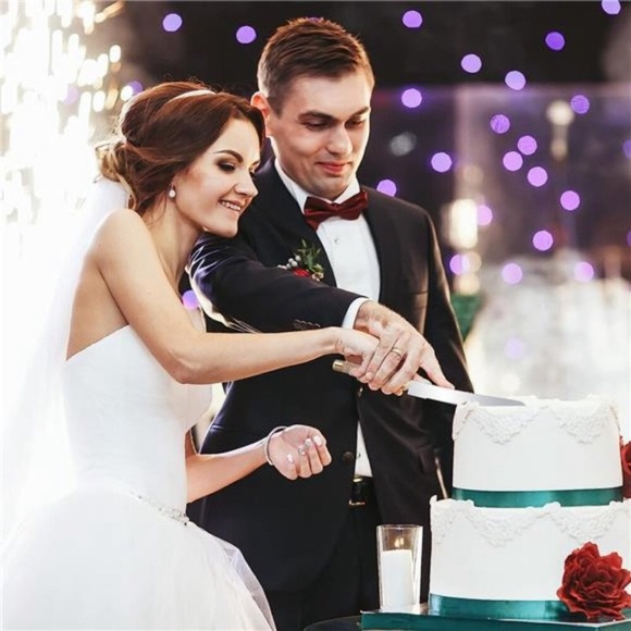 4 Piece Wedding Toasting Flutes and Cake Server Set Wedding Reception Supplies - Picture 7 of 7